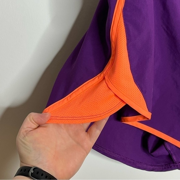 UNDER Armour Fly By 2.0 Athletic Shorts Loose Fit Running Inner Lining - Picture 4 of 7